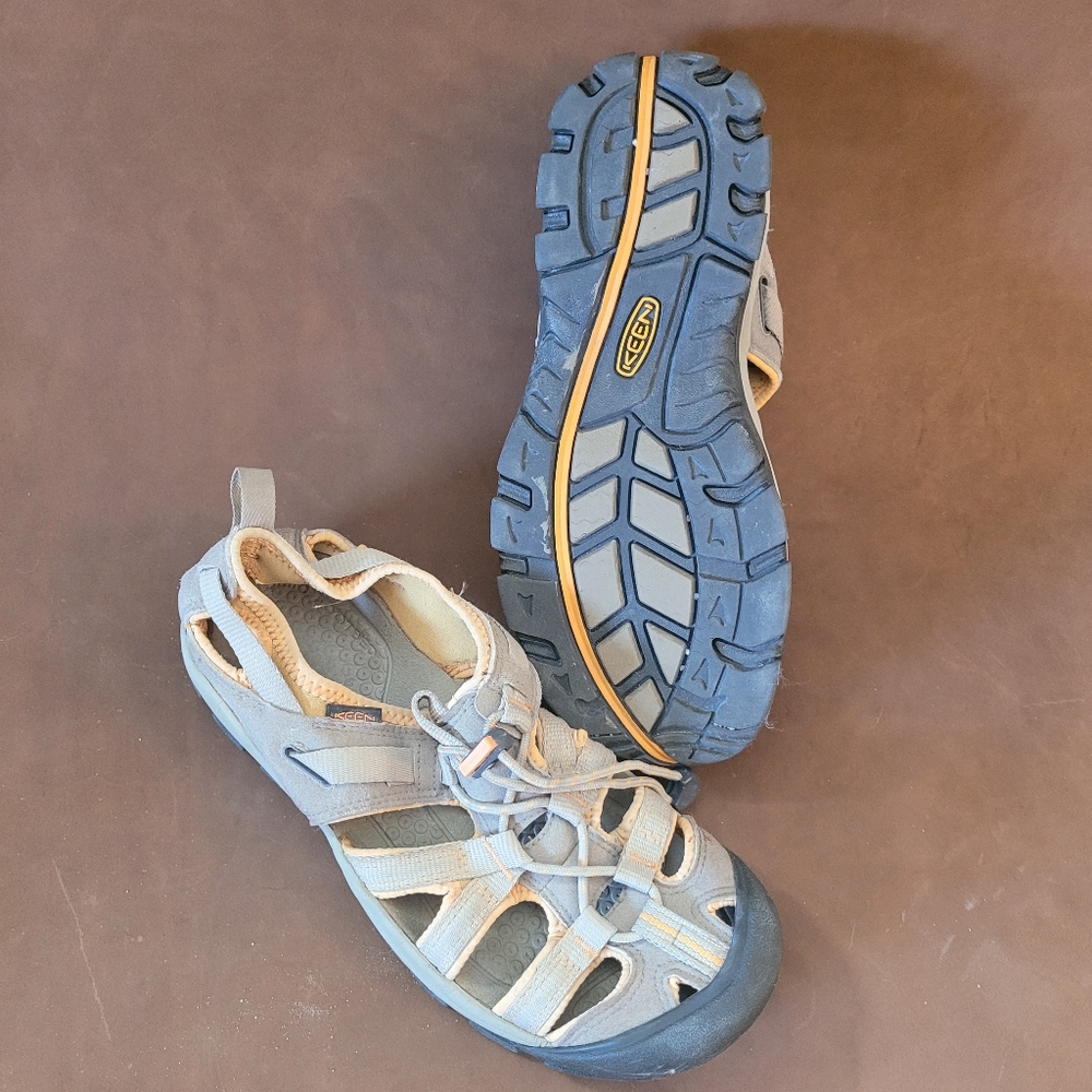 Keen Womens Newport Hiking Water Sandal Size 8.5